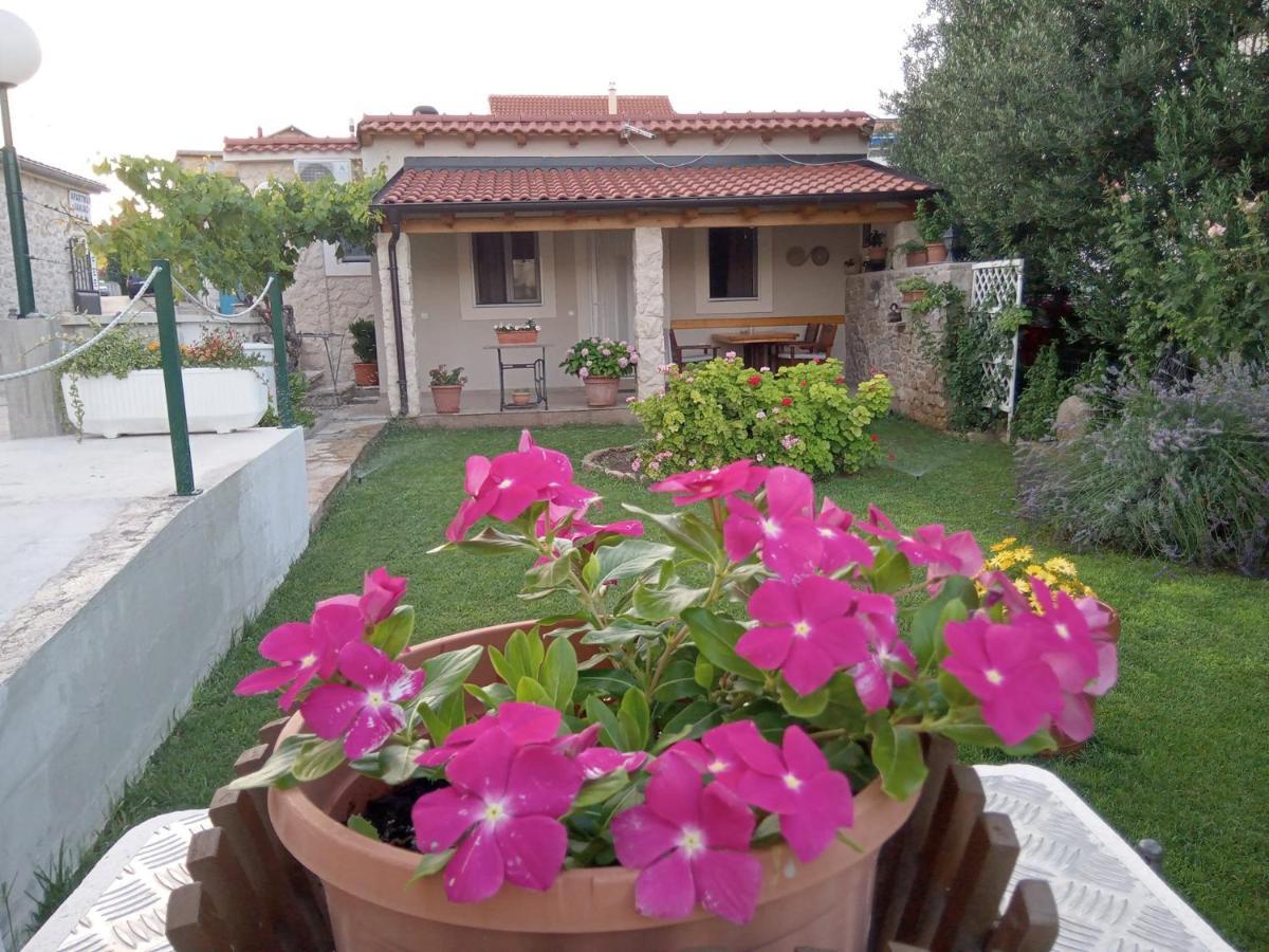 וודיצה Apartments Janjac מראה חיצוני תמונה