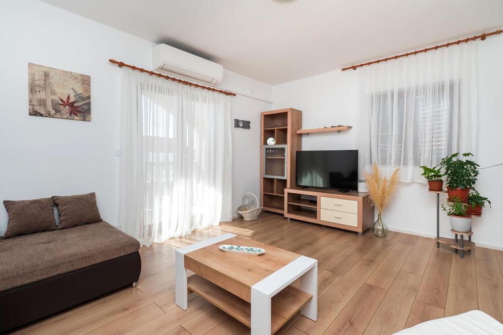 וודיצה Apartments Janjac מראה חיצוני תמונה