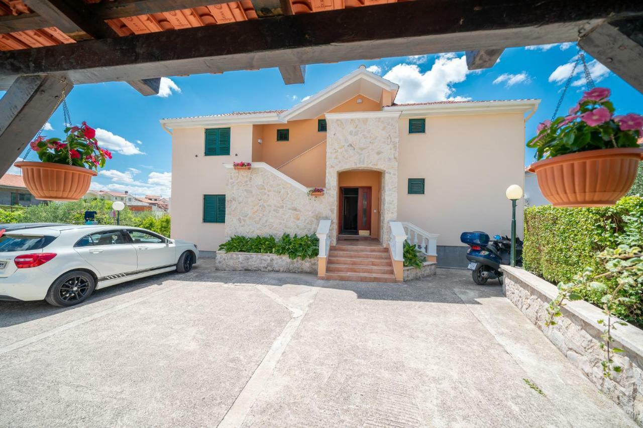 וודיצה Apartments Janjac מראה חיצוני תמונה